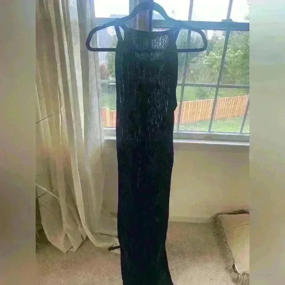 Women’s black cover up dress size L